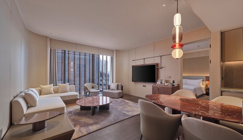 Deluxe Suite, 1 King Bed