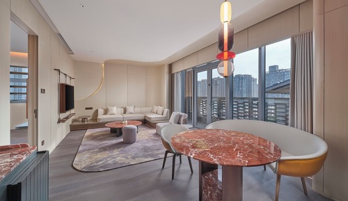 Suite, 1 King Bed (Reserve)