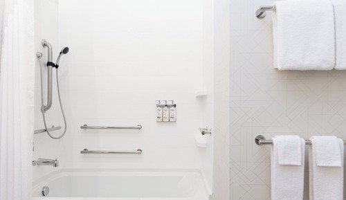 Studio Suite, 1 King Bed, Accessible Bathtub (Mobility)