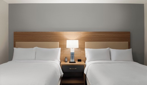 Studio Suite, 2 Queen Beds, Accessible (Communications)