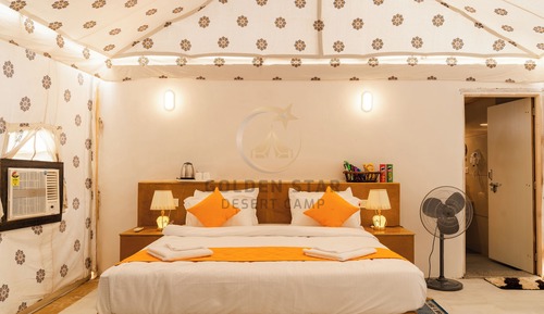 Luxury Tent, Desert View