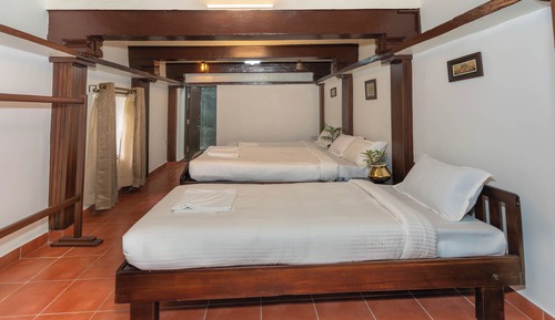 Classic Quadruple Room