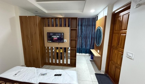 Deluxe Suite