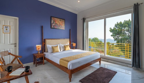 Superior Double Room with Balcony