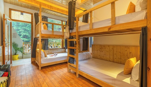 Bed in 6 Bed Mixed Dormitory