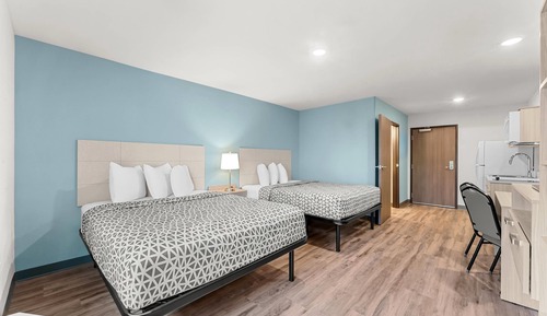 Suite, 2 Queen Beds, Non Smoking