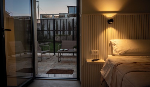 Deluxe Room, 1 Bedroom, Non Smoking, Garden View