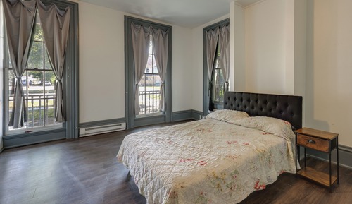 Apartment (2 Bedrooms)