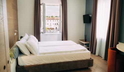 Deluxe Double Room, Lake View