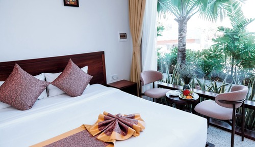 Tropical Garden Pool View Room