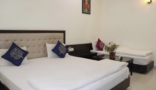 Executive Triple Room