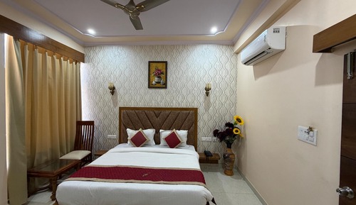 Deluxe Single Room