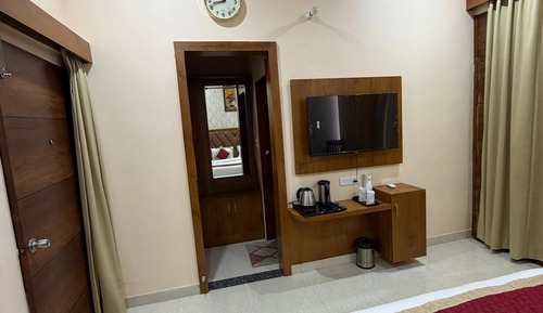 Deluxe Single Room, Balcony, Mountain View