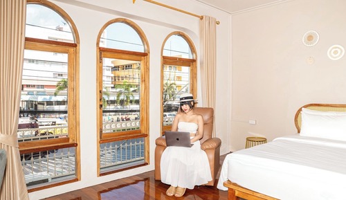 Deluxe Room, City View