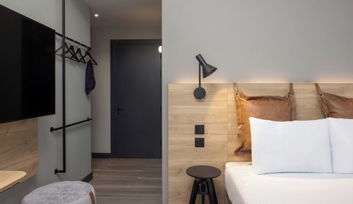 Room, 1 Queen Bed, City View