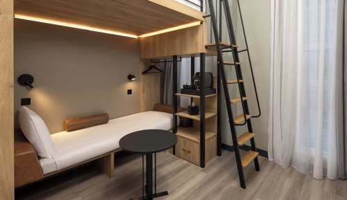 Loft, 1 Queen Bed with Sofa bed