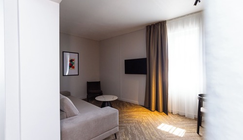 Executive Apartment, Balcony