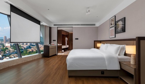 Deluxe Room, 1 King Bed with Sofa bed, Non Smoking