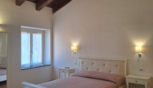 Classic Double Room, Garden View