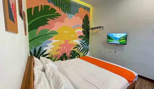 Economy Twin Room, Shared Bathroom