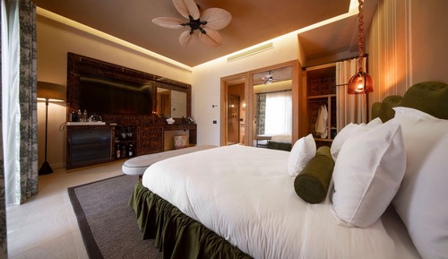 Prima Private Room with Jacuzzi