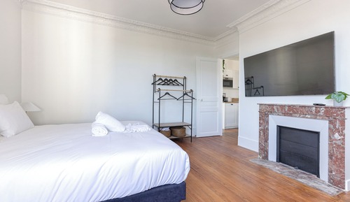 Rose Apartment