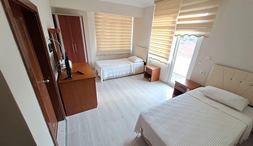 Twin Room, Partial Sea View