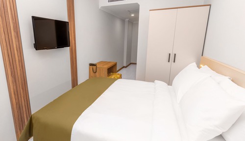 Standard Room, City View