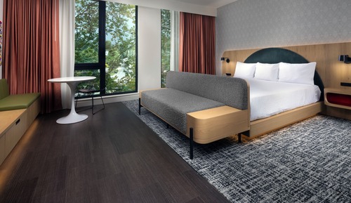Standard Room, 1 King Bed
