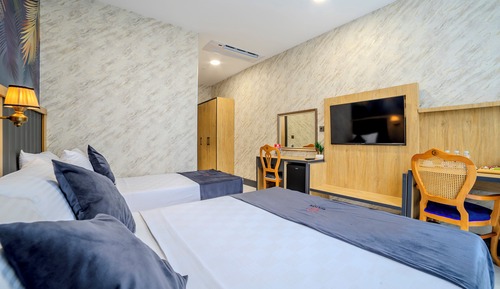 Deluxe Triple Room