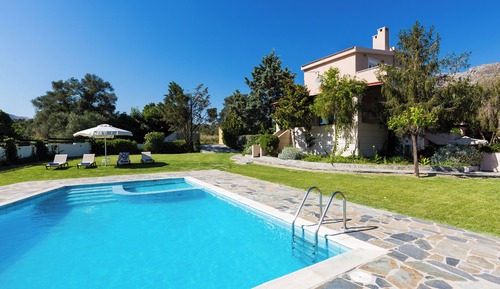 Traditional Villa, Mountain View