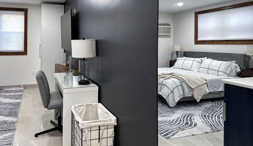 Studio, 1 King Bed, Kitchen