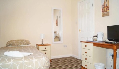 Basic Single Room, Ensuite (Standard Single Room)
