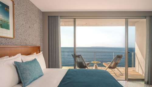 Superior Room, 1 King Bed, Balcony, Sea View
