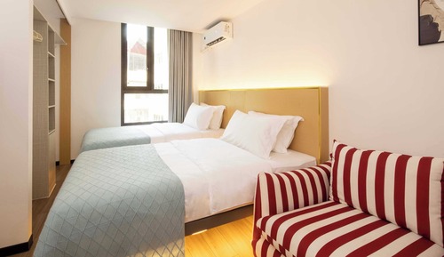Business Twin Room