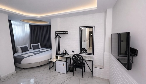 Family Room, 2 Bedrooms, Smoking, Balcony