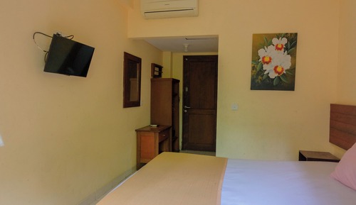Standard Double Room, Garden View