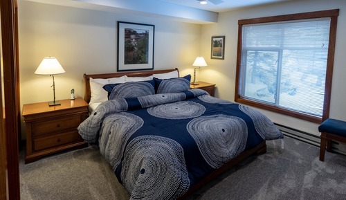 Condo, 2 Bedrooms