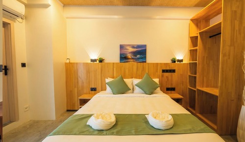 Deluxe Double Room, City View