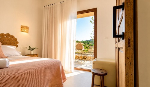 Deluxe Double Room, Balcony, Mountain View