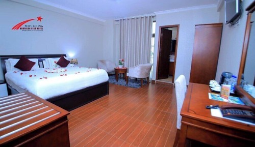 Deluxe Suite, City View