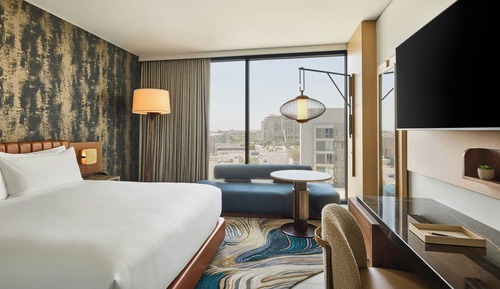Standard Room, 1 King Bed (Hearing Accessible)