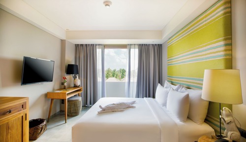 Junior Suite with Complimentary Treats