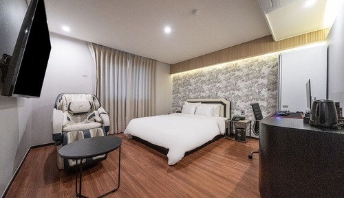 Business Double Room