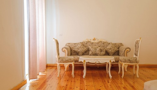Classic Studio Suite, 1 King Bed, Balcony, City View