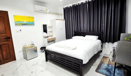 Standard Room, 1 King Bed