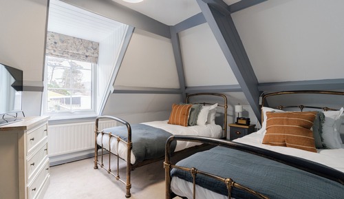 Signature Twin Room