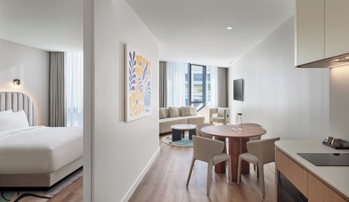 1 King Suite