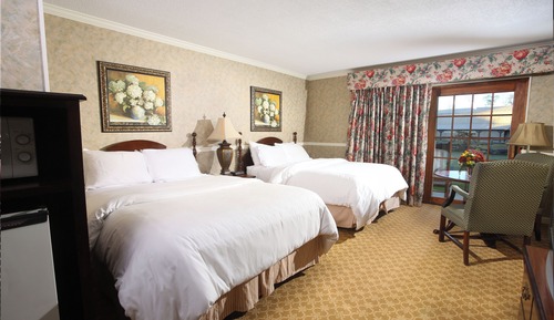 Luxury Double Queen Valley View Bldg