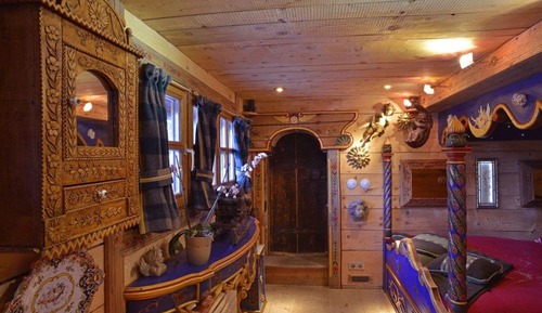 Suite Baroque with Private Jacuzzi